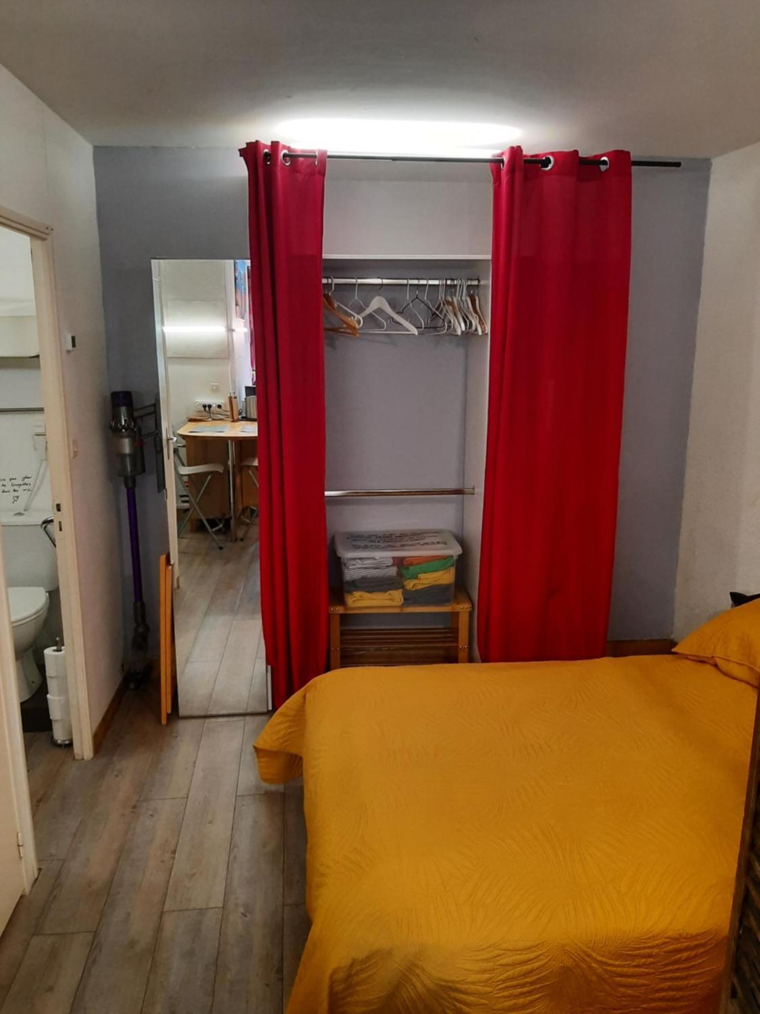 Duplex14H 1Er Etage Jardinet 1 Parking Ou Studio14B Rdc Terrasse Sans Parking La Rochelle  Eksteriør bilde