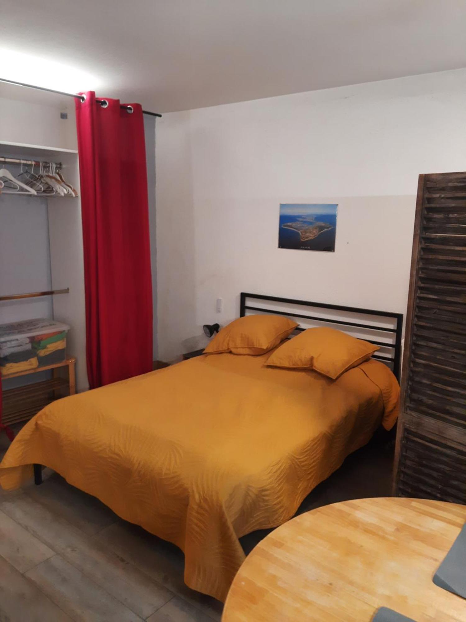 Duplex14H 1Er Etage Jardinet 1 Parking Ou Studio14B Rdc Terrasse Sans Parking La Rochelle  Eksteriør bilde