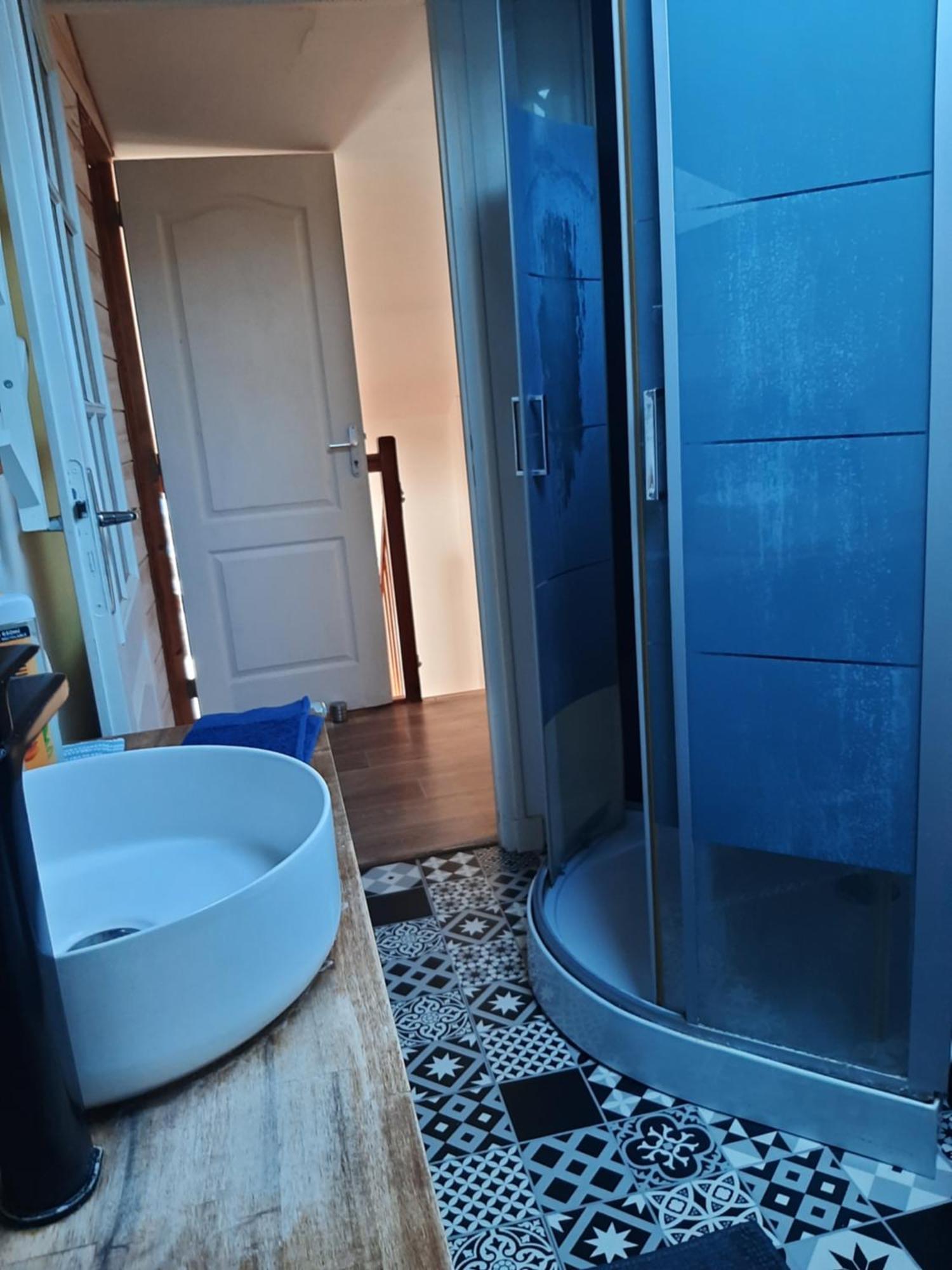 Duplex14H 1Er Etage Jardinet 1 Parking Ou Studio14B Rdc Terrasse Sans Parking La Rochelle  Eksteriør bilde