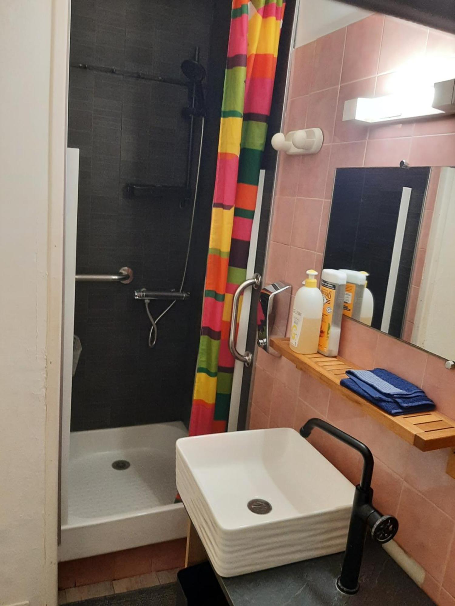 Duplex14H 1Er Etage Jardinet 1 Parking Ou Studio14B Rdc Terrasse Sans Parking La Rochelle  Eksteriør bilde