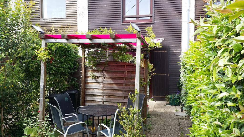 Duplex14H 1Er Etage Jardinet 1 Parking Ou Studio14B Rdc Terrasse Sans Parking La Rochelle  Eksteriør bilde