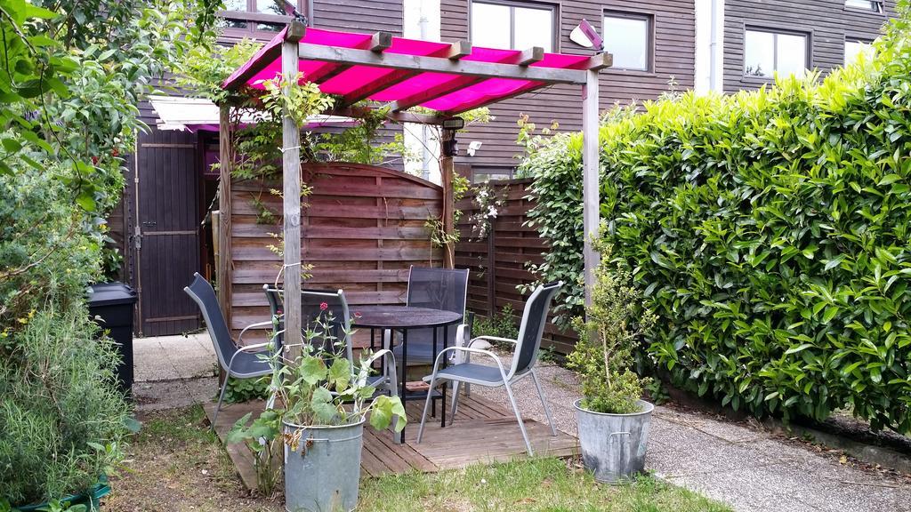 Duplex14H 1Er Etage Jardinet 1 Parking Ou Studio14B Rdc Terrasse Sans Parking La Rochelle  Eksteriør bilde